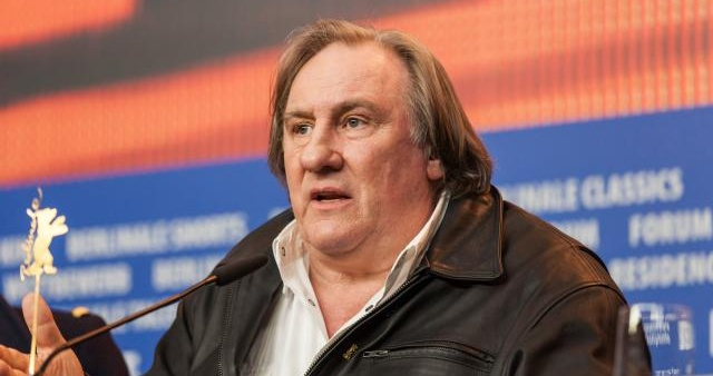 Gérard Depardieu je vazbě za sexuální napadení dvou žen. Nic jsem neudělal, říká herec