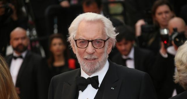 Donald Sutherland, Hvězda filmů MASH, Klute a Hunger Games, zemřel ve věku 88 let