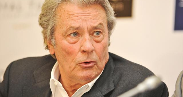 Legendární francouzský herec Alain Delon zemřel ve věku 88 let