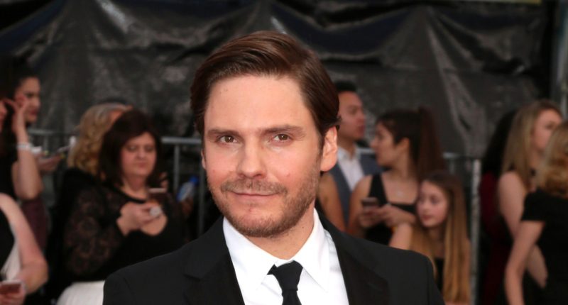 daniel-bruhl-nove-v-serialu-z-filmoveho-prost.jpg