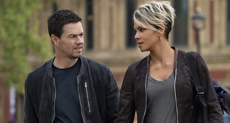 halle-berry-a-mark-wahlberg-na-spionazni-misi.jpg