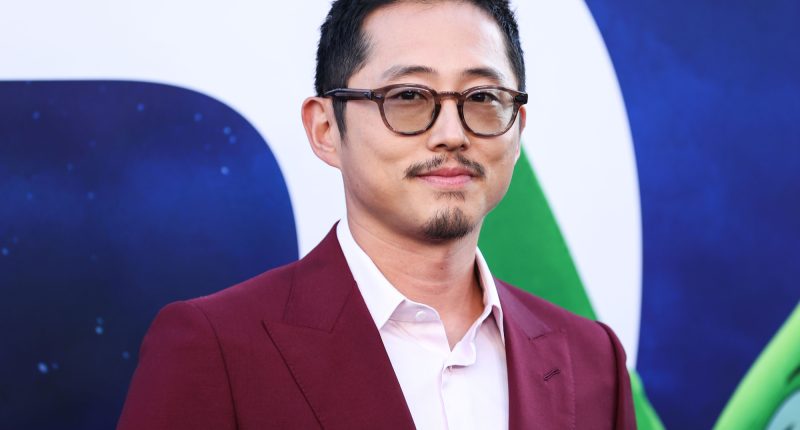 steven-yeun-nebude-hrat-v-chystanem-filmu-thu.jpg